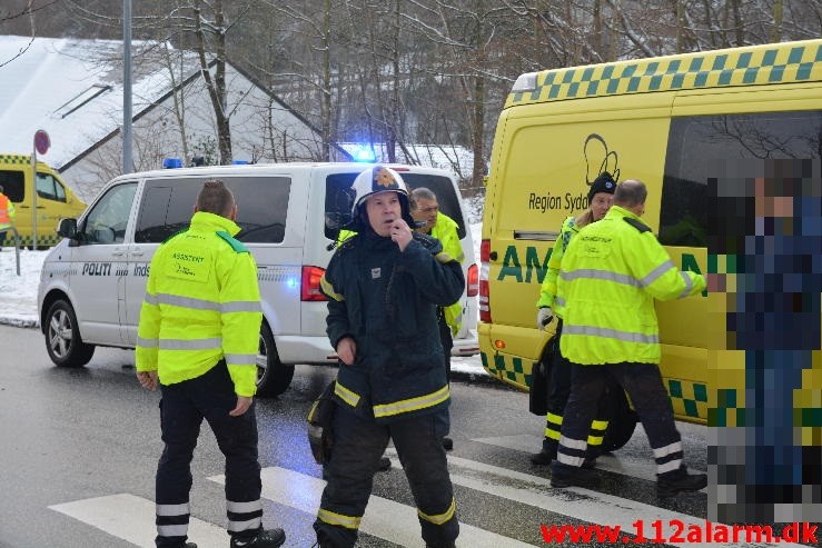 8-årige dreng dræbt af skolebus. Kirkebakken i Vejle Ø. 08/01-2016. Kl. 14:12.