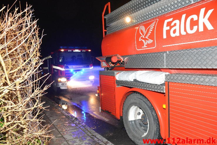 Brand i Villa. Kollegievej i Jelling. 14/01-2016. Kl. 20:16.