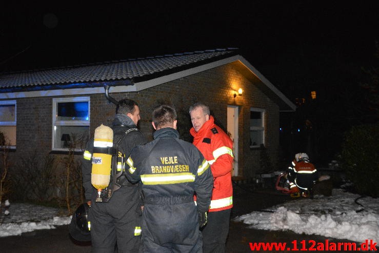 Brand i Villa. Kollegievej i Jelling. 14/01-2016. Kl. 20:16.