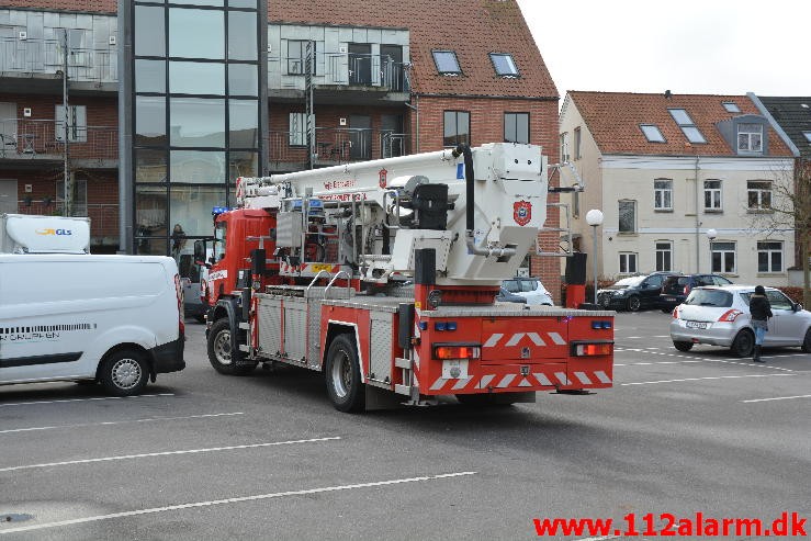 Brand i Etageejendom. Enggade i Vejle. 15/01-2015. Kl. 13:52.