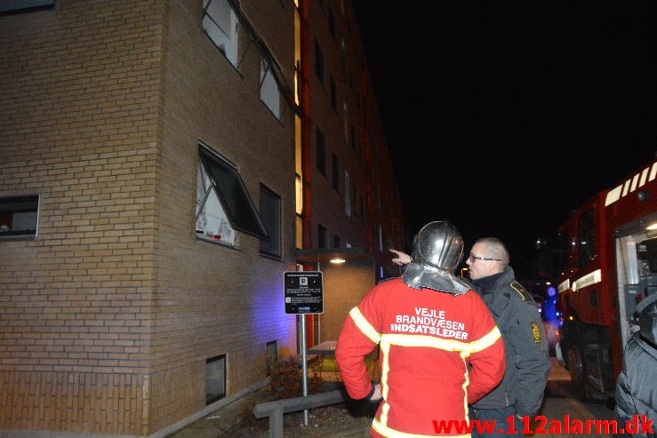 Brand i Etageejendom. Finlandsvej 91 i Vejle. 16/01-2016. Kl. 17:56.