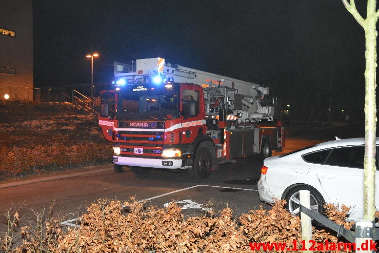 Brand i Etageejendom. Finlandsvej 91 i Vejle. 16/01-2016. Kl. 17:56.