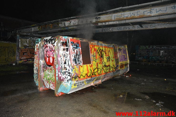 Brand i Container. Spinderigade i Vejle. 31/12-2015. KL. 19:31.