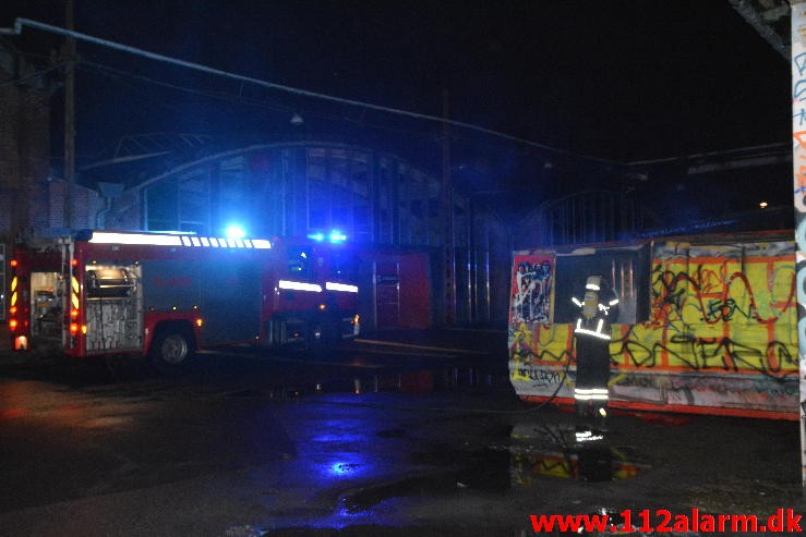 Brand i Container. Spinderigade i Vejle. 31/12-2015. KL. 19:31.