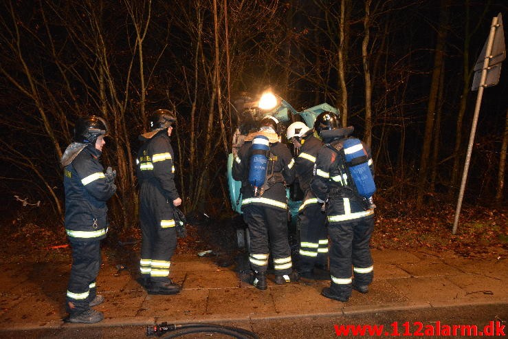 Fuh med brand i bil. Horsensvej i Vejle. 11/02-2016. Kl. 04:20.