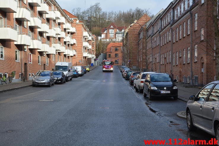 Brand i Lejlighed. Nyboesgade i Vejle. 22/02-2016. Kl. 09:34.