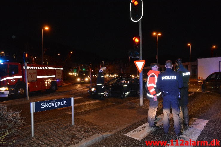 FUH med fastklemt. Nørrebrogade i Vejle. 25/02-2016. kl. 18:32.