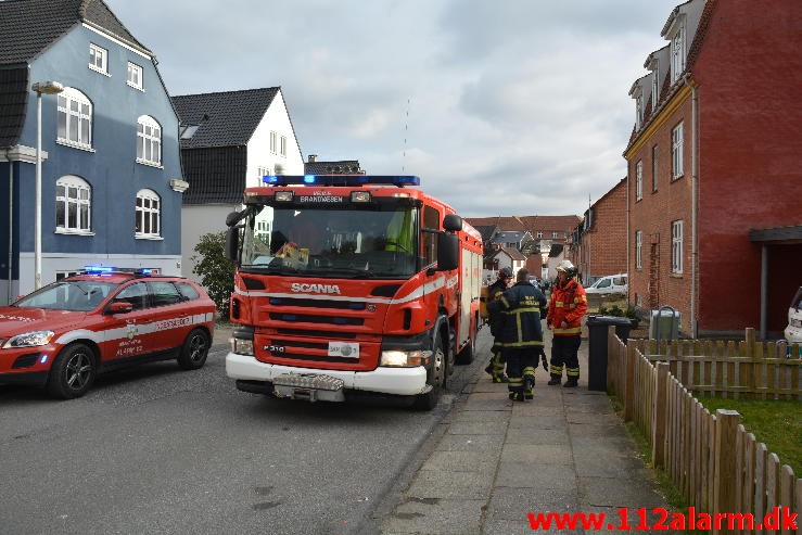 Brand i villa. Dalgade i Vejle. 15/03-2016. Kl. 16:24.