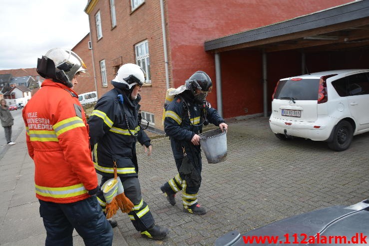 Brand i villa. Dalgade i Vejle. 15/03-2016. Kl. 16:24.