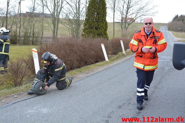 Brand i Villa. Riberlundvej ved Lindved. 21/03-2016. Kl. 9:21.