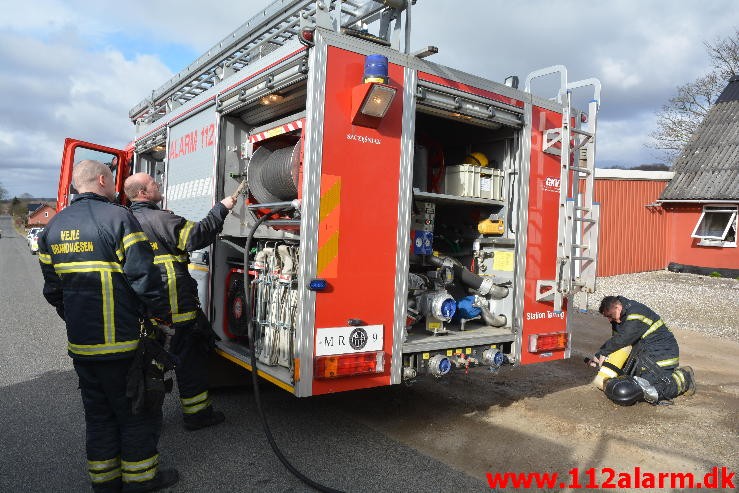 Brand i Villa. Riberlundvej ved Lindved. 21/03-2016. Kl. 9:21.