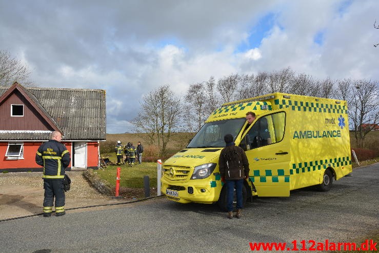 Brand i Villa. Riberlundvej ved Lindved. 21/03-2016. Kl. 9:21.