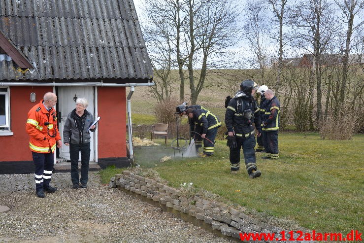 Brand i Villa. Riberlundvej ved Lindved. 21/03-2016. Kl. 9:21.