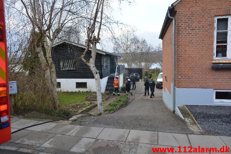 Brand i Villa. Ribe Landevej i Vejle. 21/03-2016. Kl. 16:51.