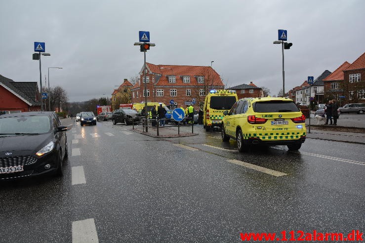 FUH med fastklemt Fredericiavej i Vejle. 27/03-2016. Kl. 14:33.