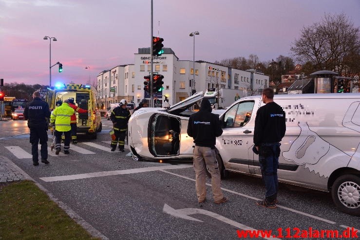 FUH med fastklemt. Sønderbrogade i Vejle. 12/04-2016. Kl. 06:03.