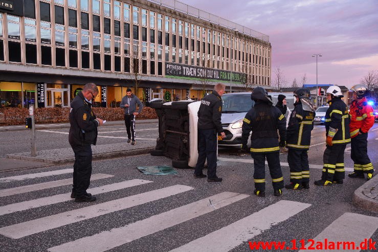 FUH med fastklemt. Sønderbrogade i Vejle. 12/04-2016. Kl. 06:03.