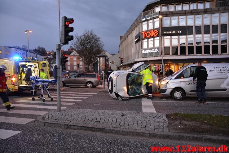 FUH med fastklemt. Sønderbrogade i Vejle. 12/04-2016. Kl. 06:03.