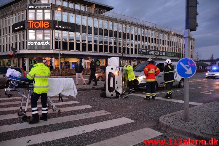 FUH med fastklemt. Sønderbrogade i Vejle. 12/04-2016. Kl. 06:03.