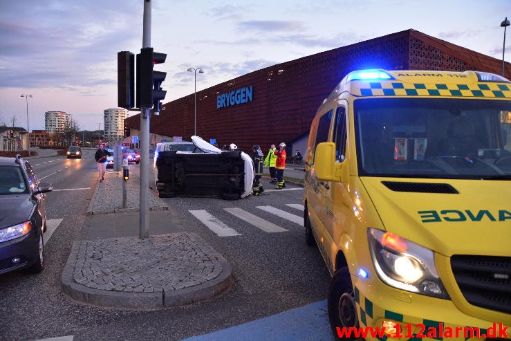 FUH med fastklemt. Sønderbrogade i Vejle. 12/04-2016. Kl. 06:03.