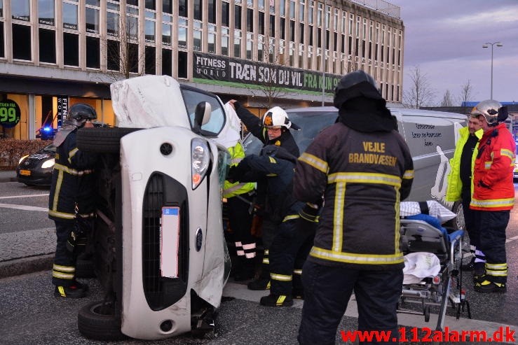 FUH med fastklemt. Sønderbrogade i Vejle. 12/04-2016. Kl. 06:03.