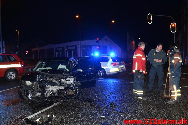 Fuh med fastklemt. Nørrebrogade i Vejle. 17/04-2016. Kl. 04:48.