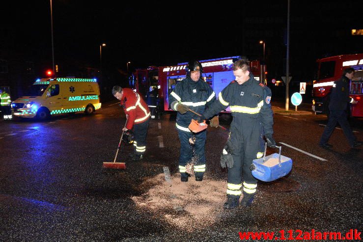 Fuh med fastklemt. Nørrebrogade i Vejle. 17/04-2016. Kl. 04:48.