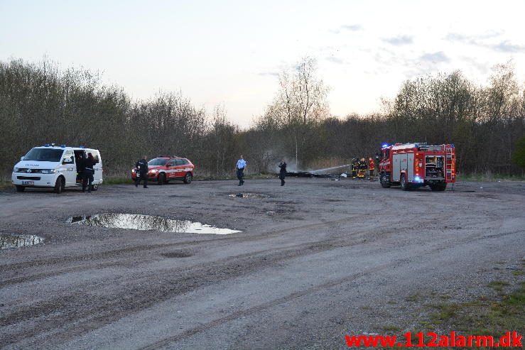 Brand i Campingvogn. Islandsvej i Vejle. 01/05-2016. Kl. 20:44.