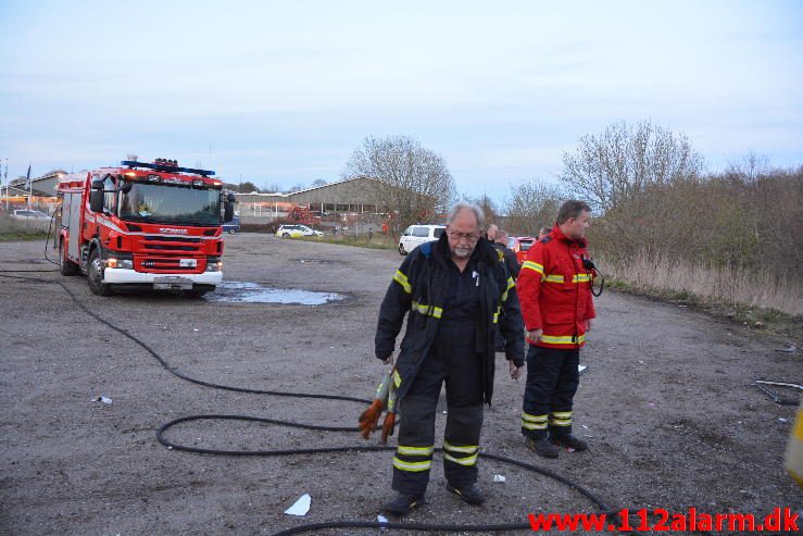 Brand i Campingvogn. Islandsvej i Vejle. 01/05-2016. Kl. 20:44.