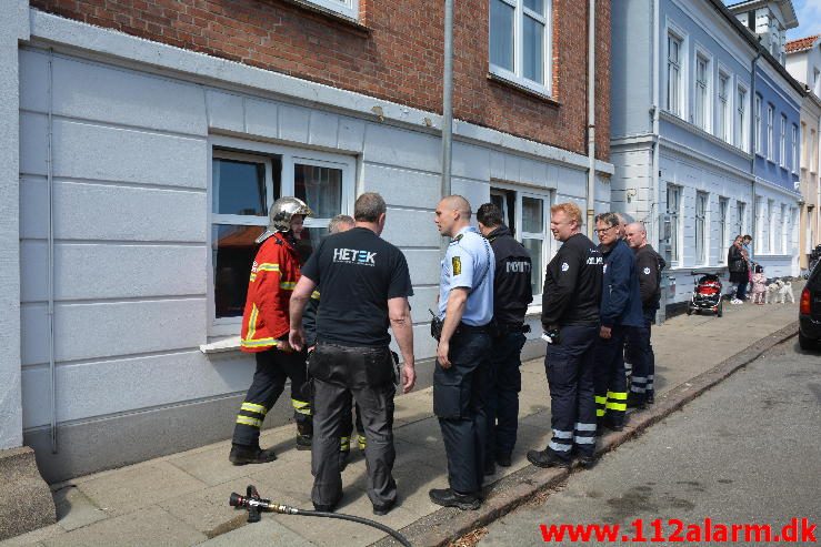 Brand i Etageejendom. Linnemannsgade i Vejle. 02/05-2016. Kl. 12:46.