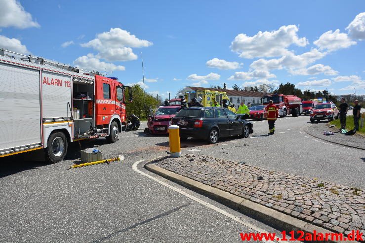 Kørte frontalt sammen. Viborg Hovedvej ved Hotel Gudenåen. 04/05-2016. Kl. 12:52.