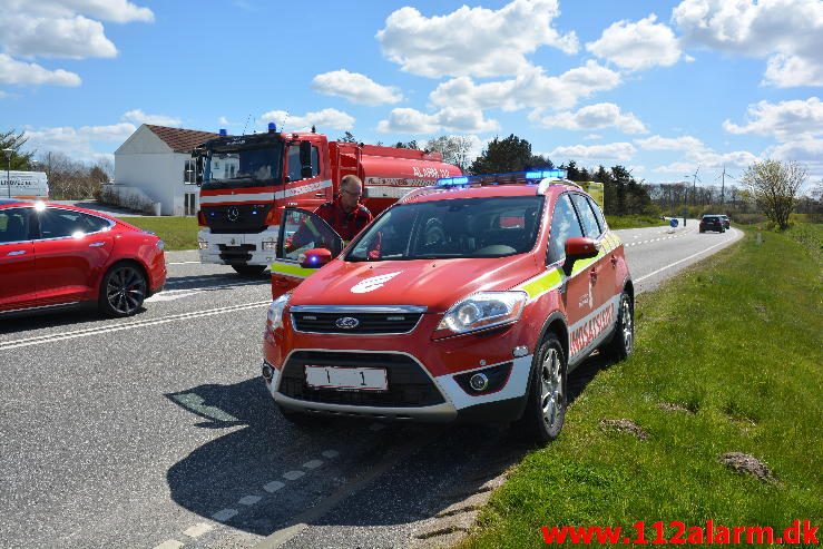 Kørte frontalt sammen. Viborg Hovedvej ved Hotel Gudenåen. 04/05-2016. Kl. 12:52.