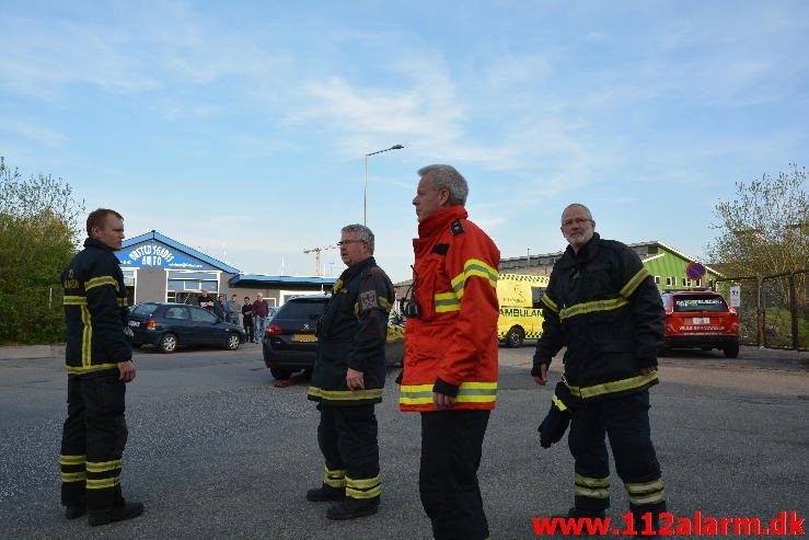 FUH med fastklemt. Ørstedsgade i Vejle. 06/05-2016. Kl. 18:55.