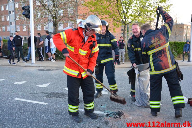 FUH med fastklemt. Viborgvej i Vejle. 08/05-2016. Kl. 17:30.