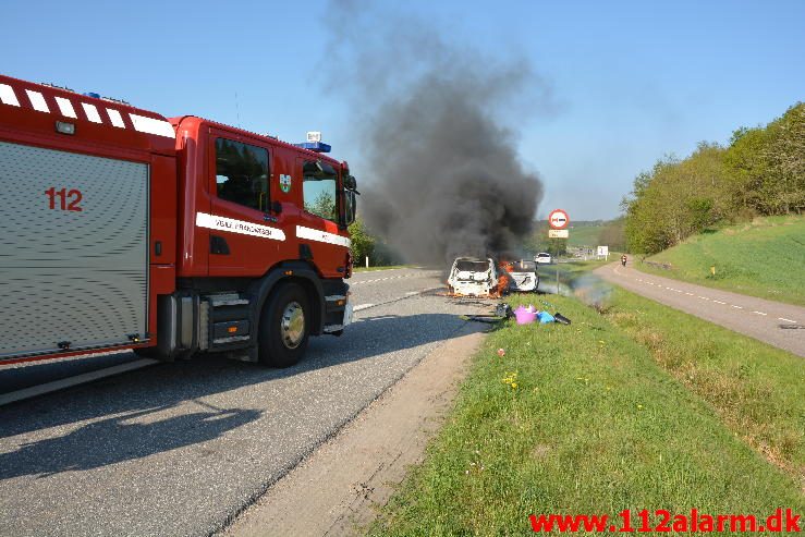 Brand i personbil. Bredstenvej ved Skibet. 12/05-2016. Kl. 08:32.