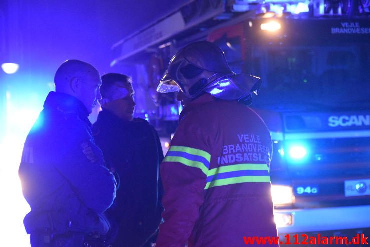 Brand i etageejendom. Grønnegade 33 i Vejle. 22/05-2016. Kl. 03:10.