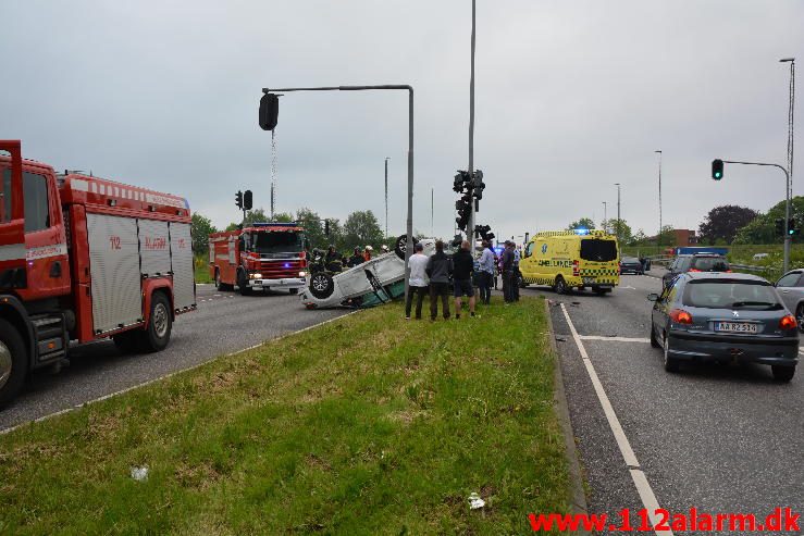 FUH med fastklemt. Fredericiavej lige ved Motorvejen. 24/05-2016. Kl. 18:56.