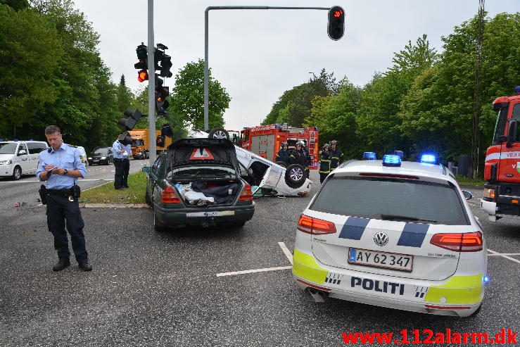 FUH med fastklemt. Fredericiavej lige ved Motorvejen. 24/05-2016. Kl. 18:56.