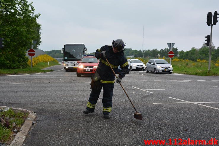 FUH med fastklemt. Fredericiavej lige ved Motorvejen. 24/05-2016. Kl. 18:56.