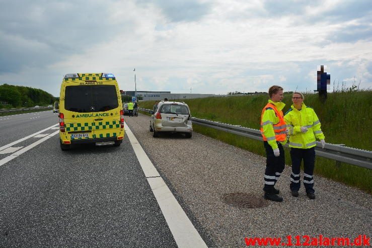 FUH med fastklemt. Motorvejen lige før afkørslen til Horsensvej. 28/05-2016. Kl. 16:15.