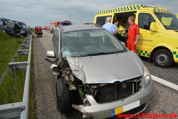 FUH med fastklemt. Motorvejen lige før afkørslen til Horsensvej. 28/05-2016. Kl. 16:15.