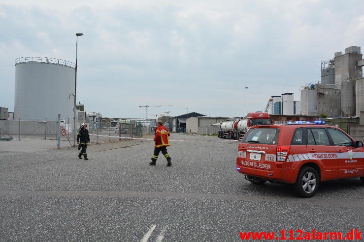 Større kemikalieudslip. Strandgade i Vejle. 29/05-2016. Kl. 19:46.