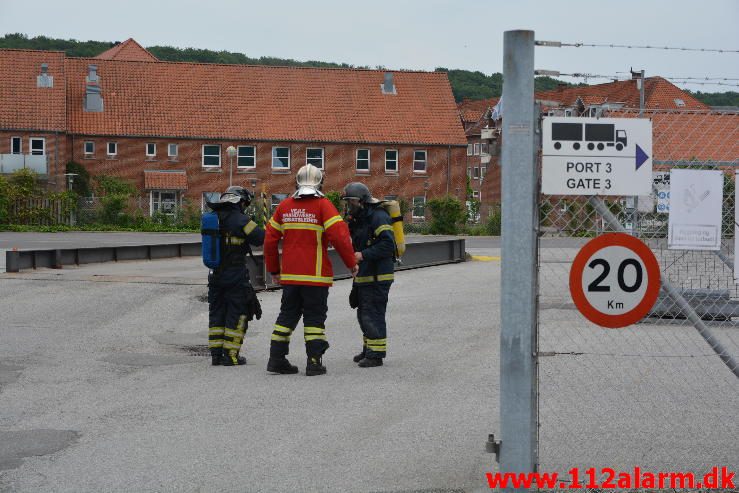 Større kemikalieudslip. Strandgade i Vejle. 29/05-2016. Kl. 19:46.