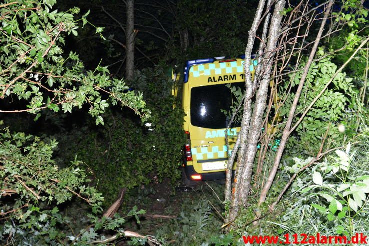 Ambulance forulykket Bredstenvej ved Skibet. 05/06-2016. Kl. 01:04.