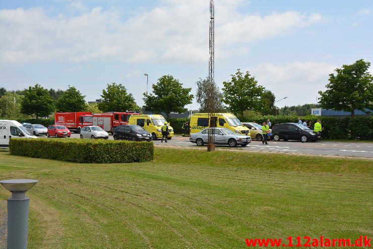 5 biler kørt op bag i hinanden. Horsensvej i Vejle. 08/06-2016. Kl. 12:26