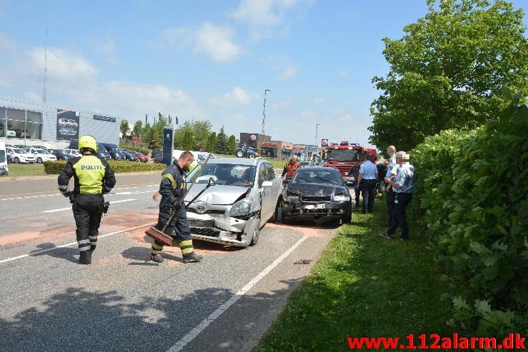 5 biler kørt op bag i hinanden. Horsensvej i Vejle. 08/06-2016. Kl. 12:26