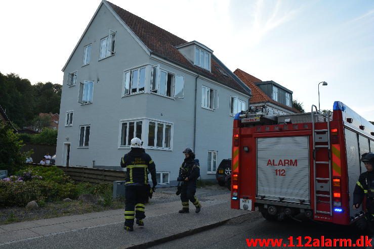 Brand i Etageejendom. Grejsdalsvej 129 i Vejle. 08/06-2016. Kl. 20:19.