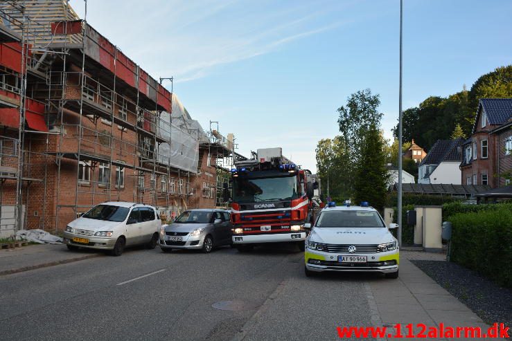 Brand i Etageejendom. Grejsdalsvej 129 i Vejle. 08/06-2016. Kl. 20:19.