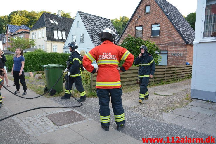 Brand i Etageejendom. Grejsdalsvej 129 i Vejle. 08/06-2016. Kl. 20:19.