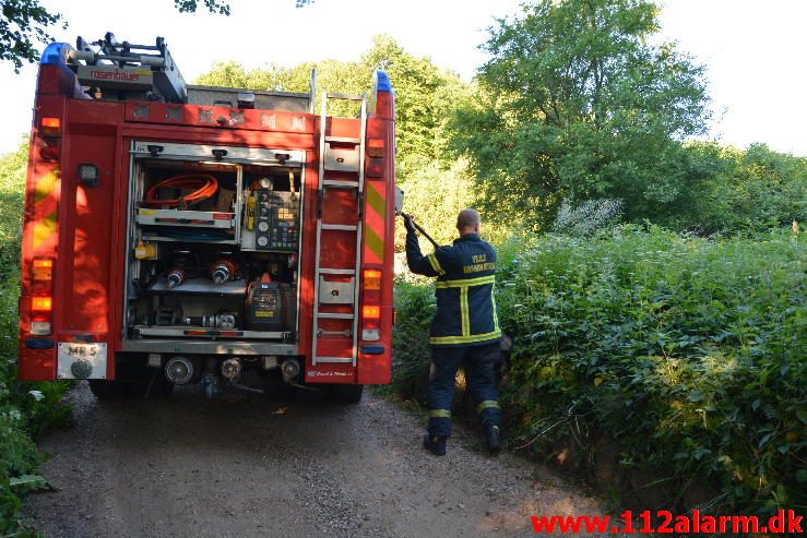 Brand i Sommerhus. Navervej i Vejle. 09/06-2016. Kl. 5:55.